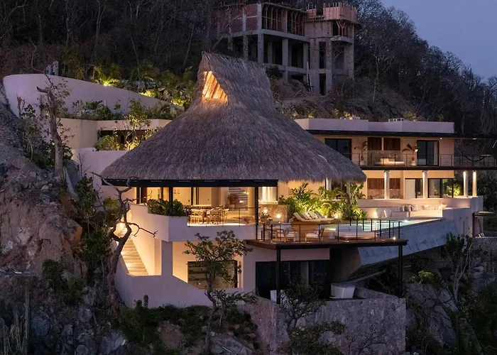 Casa Yuri Luxury Cliffside *