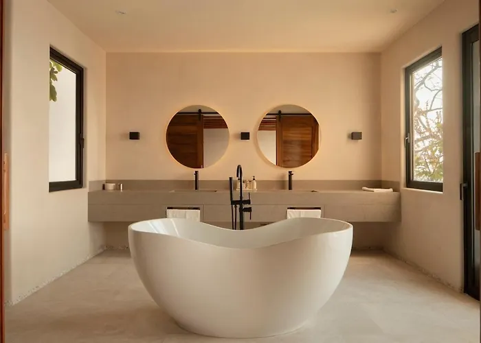 Casa Yuri Luxury Cliffside *