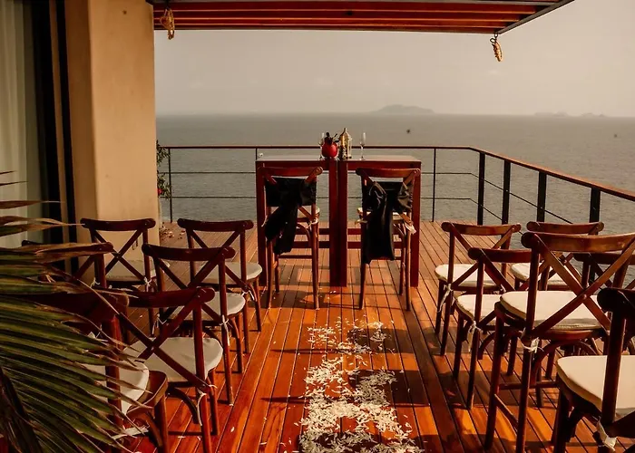 Casa Yuri Luxury Cliffside